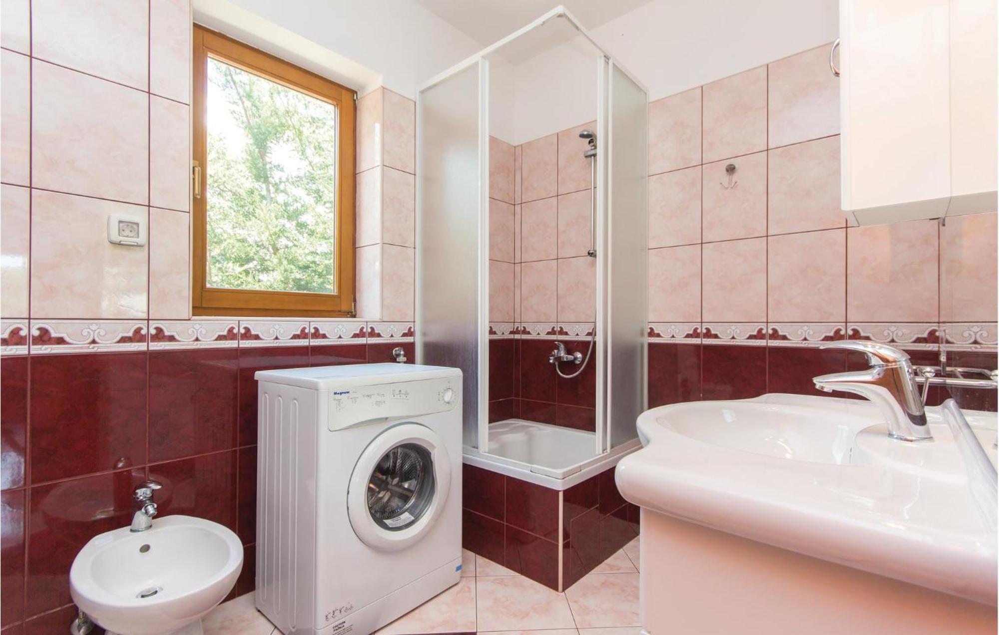 Stunning Home In Pula With Outdoor Swimming Pool *